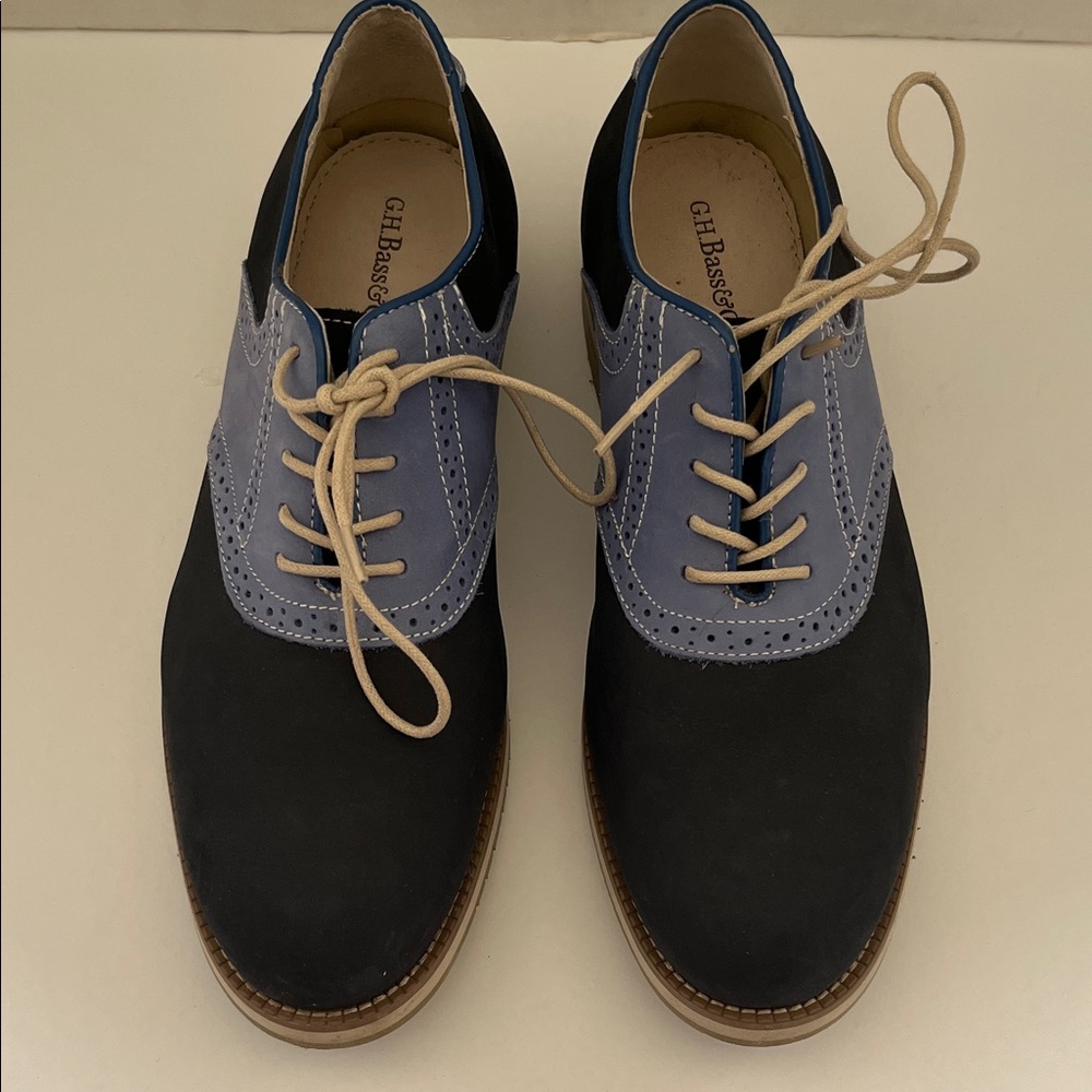 G.H. Bass & Co. Men's Two-Tone Oxford Shoes